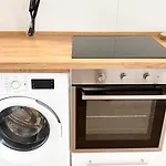 아파트 Monteurwohnungen Mit Tv, Internet, Parkplatz, Waschmaschine, Kueche, Balkon, Restaurants Und Supermarkt Halle (Saale)