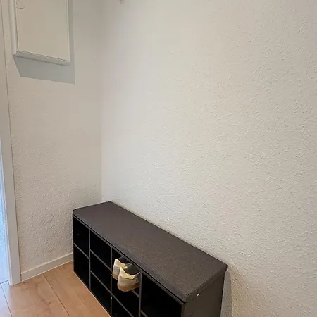Renovierte Wohnungen Mit Tv, Internet, Parkplatz, Waschmaschine, Kueche, Balkon, Restaurants Und Supermarkt