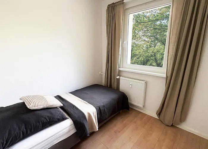 Monteurwohnungen Mit Tv, Internet, Parkplatz, Waschmaschine, Kueche, Balkon, Restaurants Und Supermarkt Appartamento *