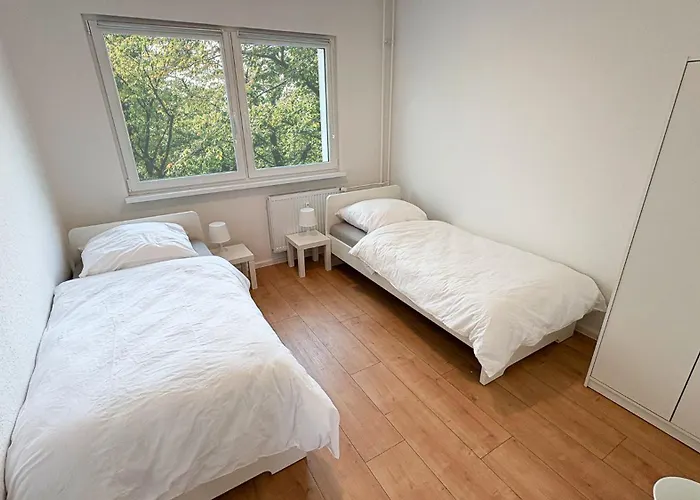 Monteurwohnungen Mit Tv, Internet, Parkplatz, Waschmaschine, Kueche, Balkon, Restaurants Und Supermarkt Appartamento *